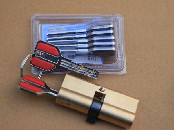 上海24小时上门开锁公司